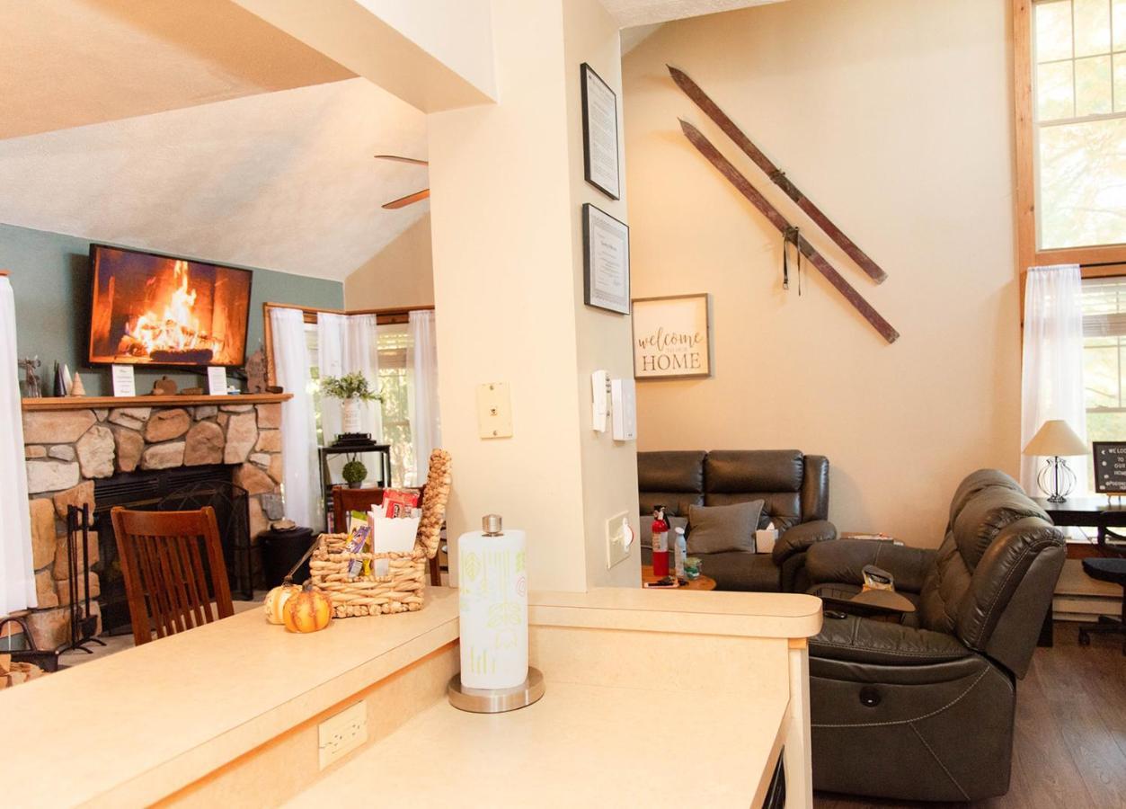 Camelback Private Home Located Behind Waterpark & Ski Lift Tannersville Exterior photo